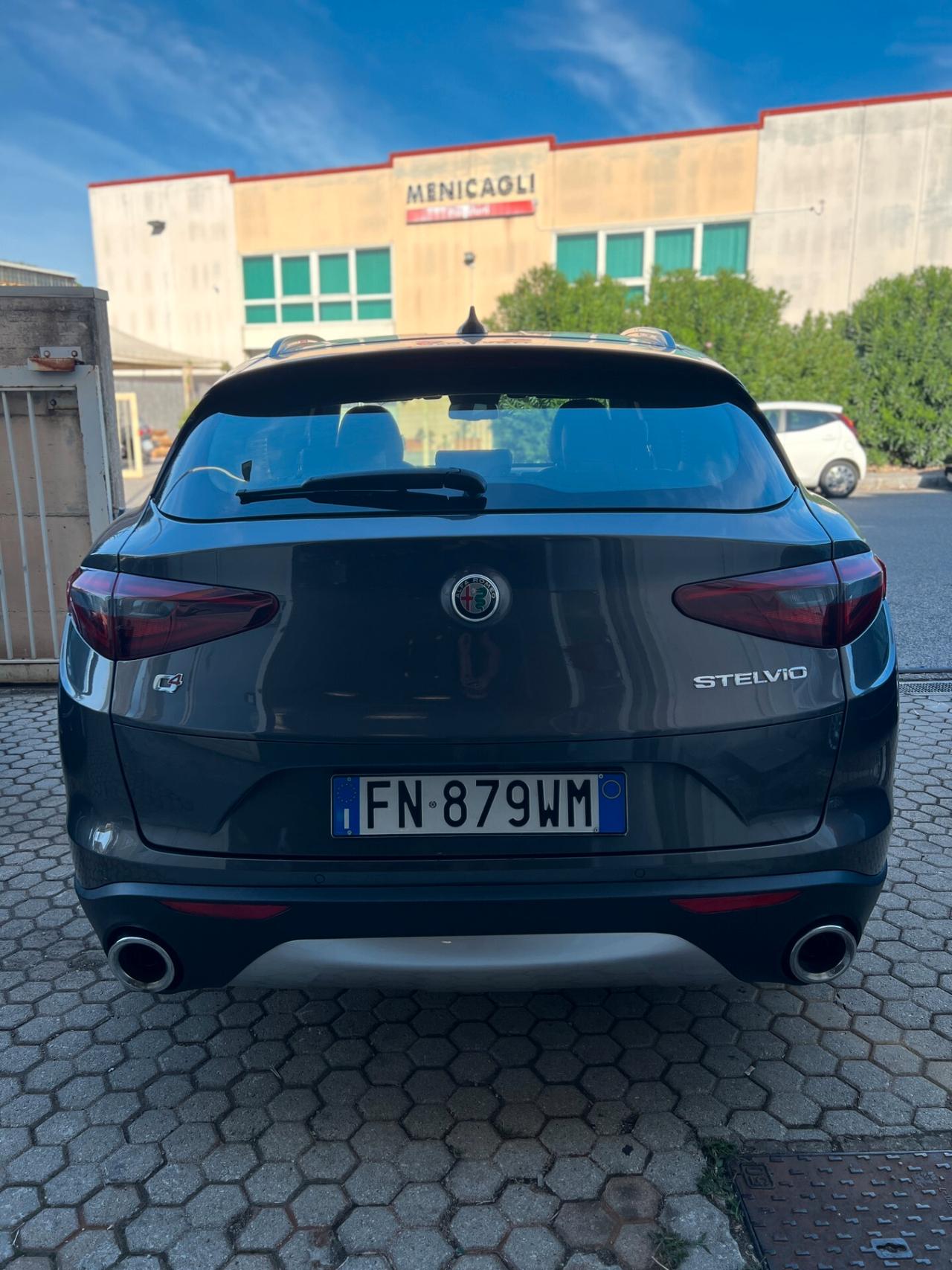 Alfa Romeo Stelvio 2.2 Turbodiesel 210 CV AT8 Q4 Business