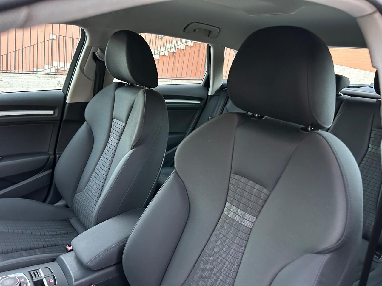 Audi A3 SPB 1.6 TDI Sport strafull!!!