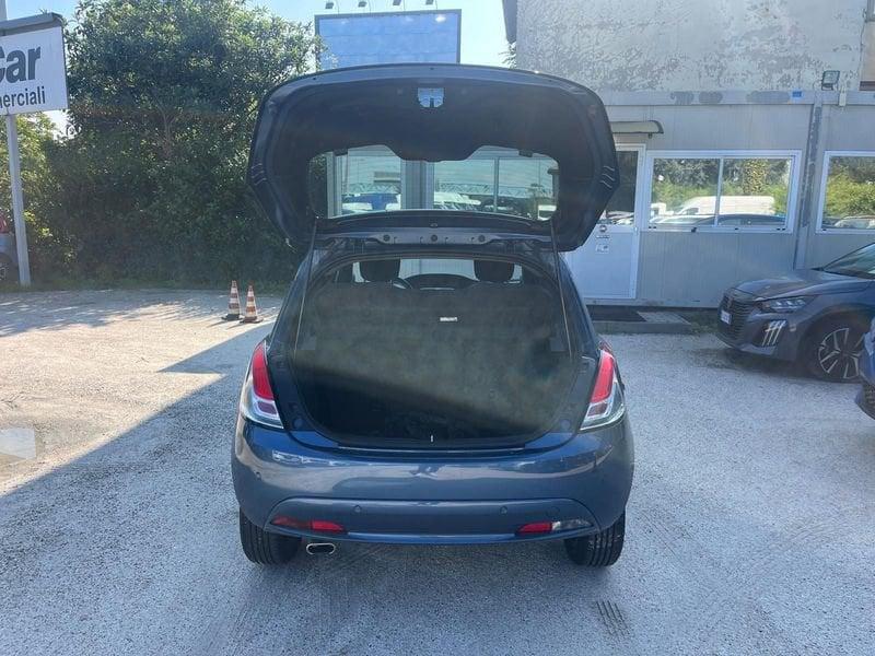 Lancia Ypsilon Ypsilon 1.0 FireFly 5 porte S&S Hybrid Gold Plus