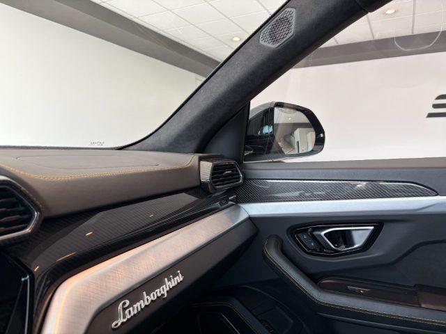 LAMBORGHINI Urus 4.0 650CV