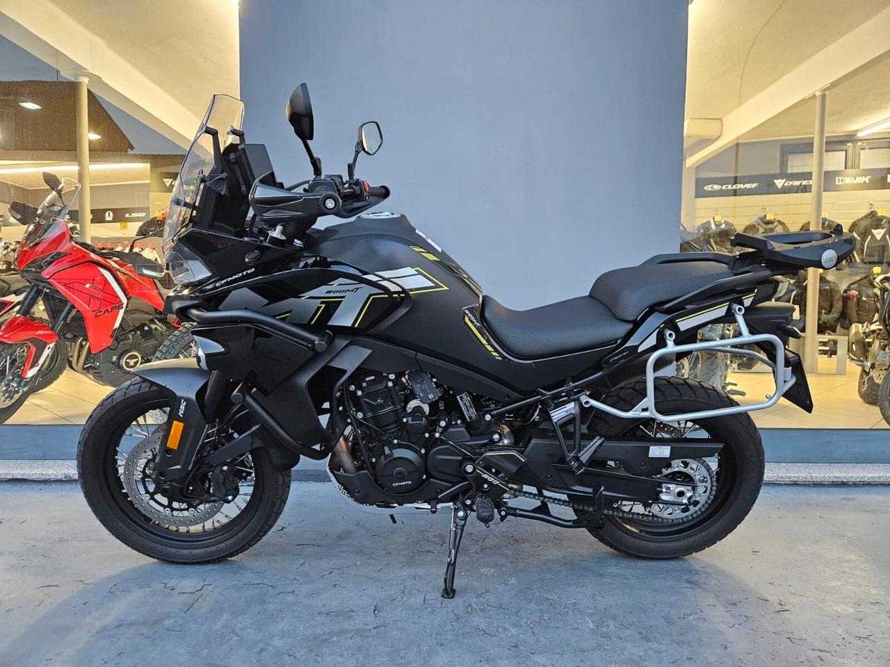 CF Moto 800MT - 2026