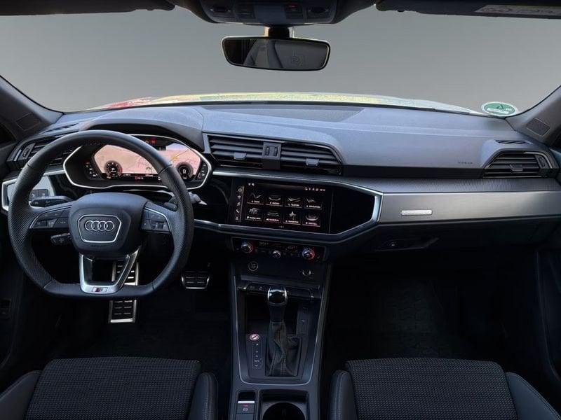 Audi Q3 Q3 40 TDI quattro S tronic S line edition Black Pack 20" Cockpit Camera