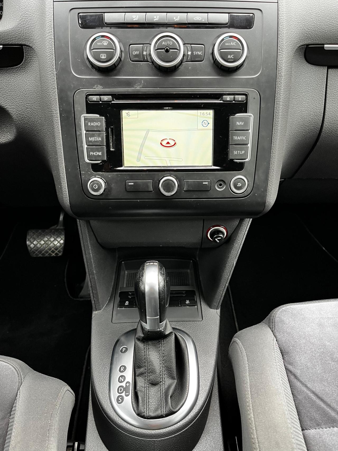 Volkswagen Touran Business 1.4 DSG Highline EcoFuel