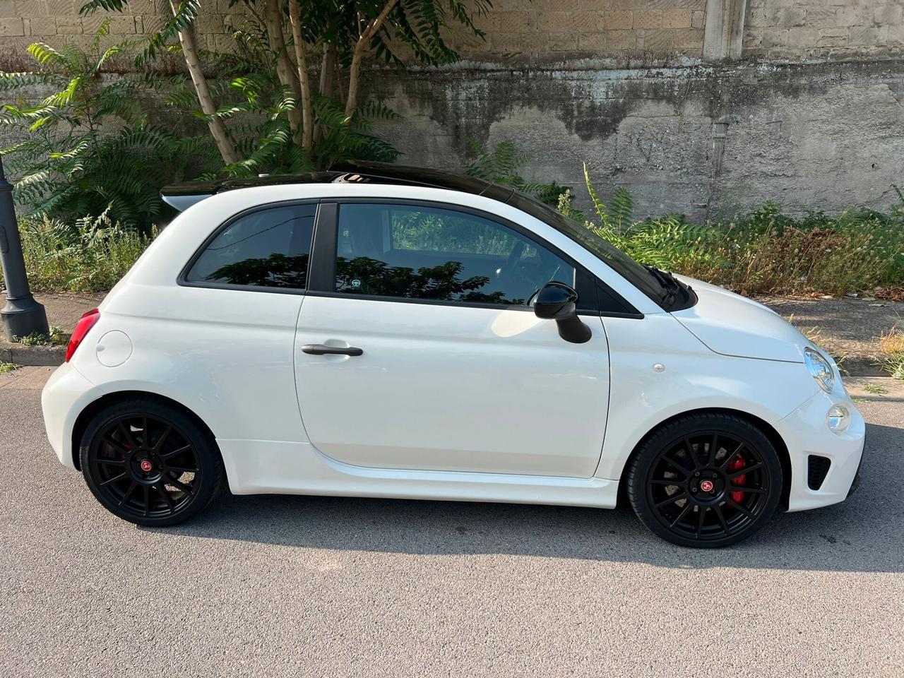 Abarth 595 1.4 Turbo T-Jet 180 CV Esseesse TETTO SABLET AKRAPOVIC