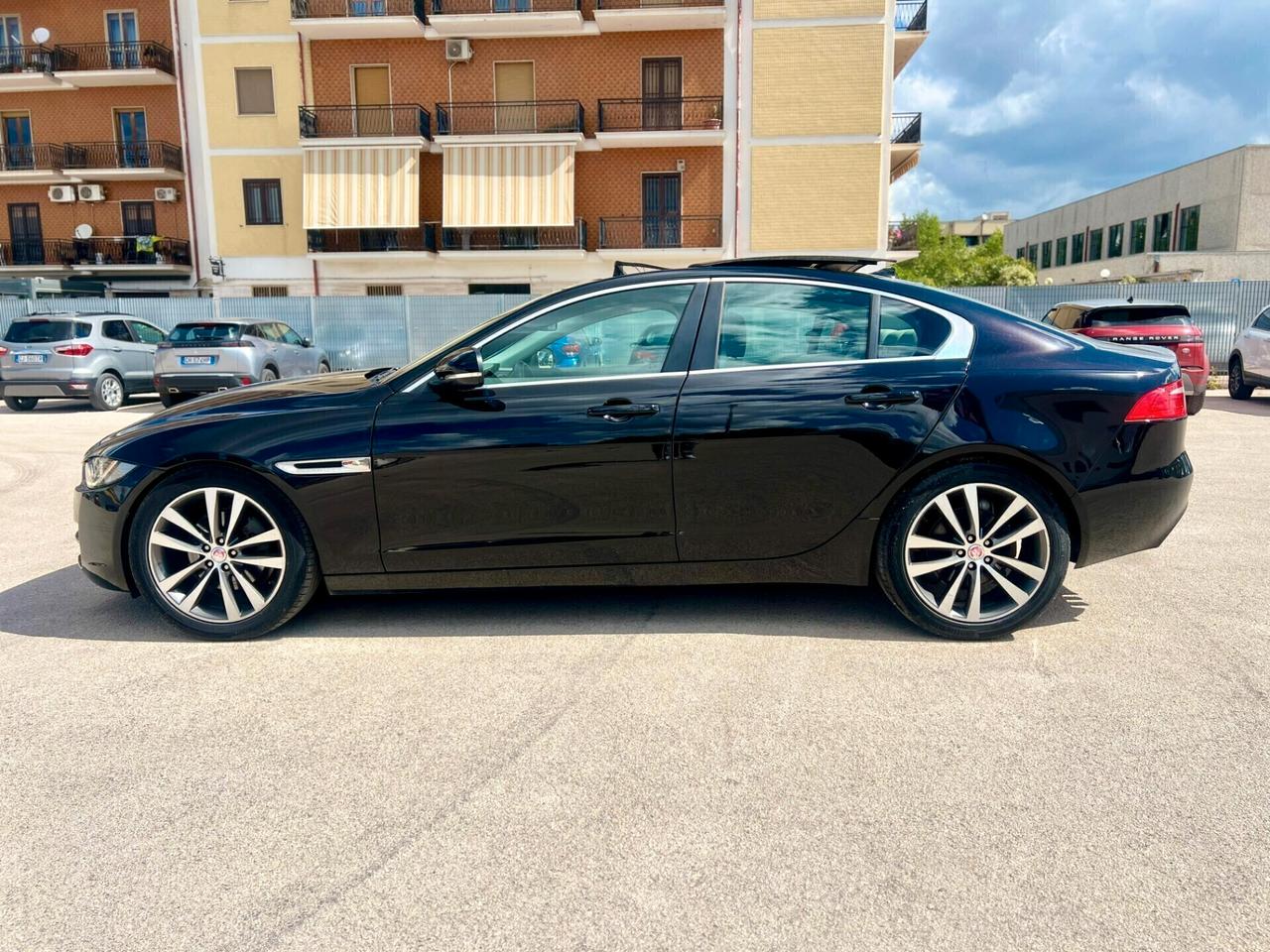 Jaguar XE 2.0 D Turbo 180CV aut. Prestige