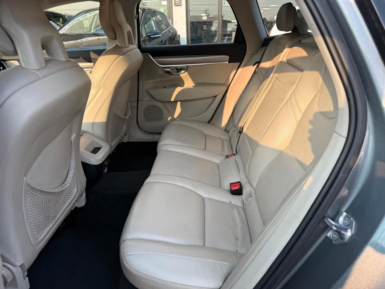 Volvo V90 D4 Geartronic Momentum