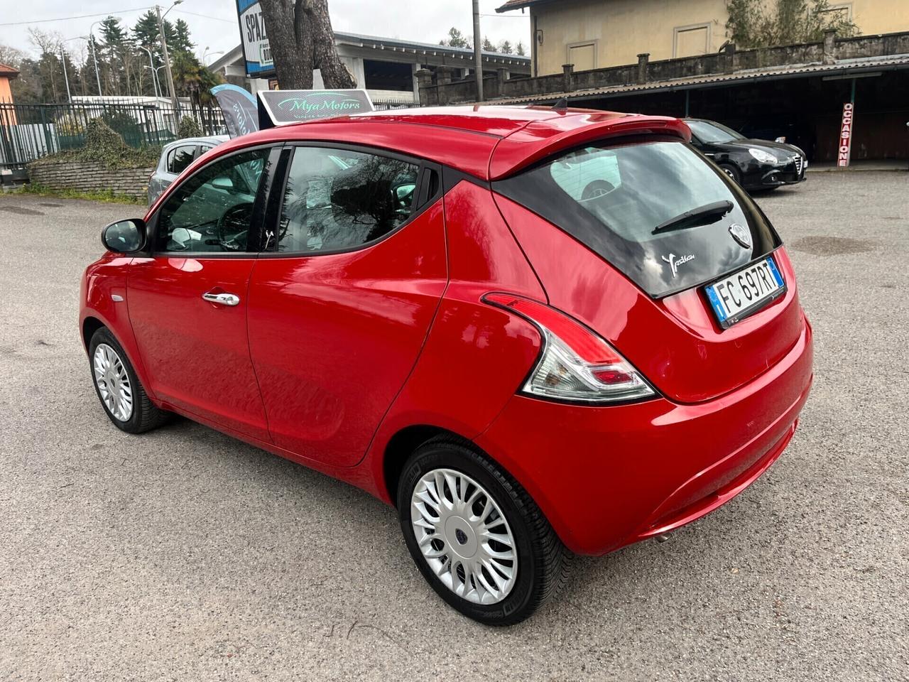 Lancia Ypsilon 1.2 69 CV 5 porte