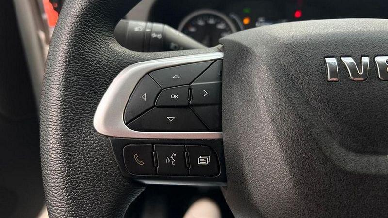 Iveco Nuovo DAILY 22 35C 2.3 PL-RG Cabinato CON SPONDA IDRAULICA