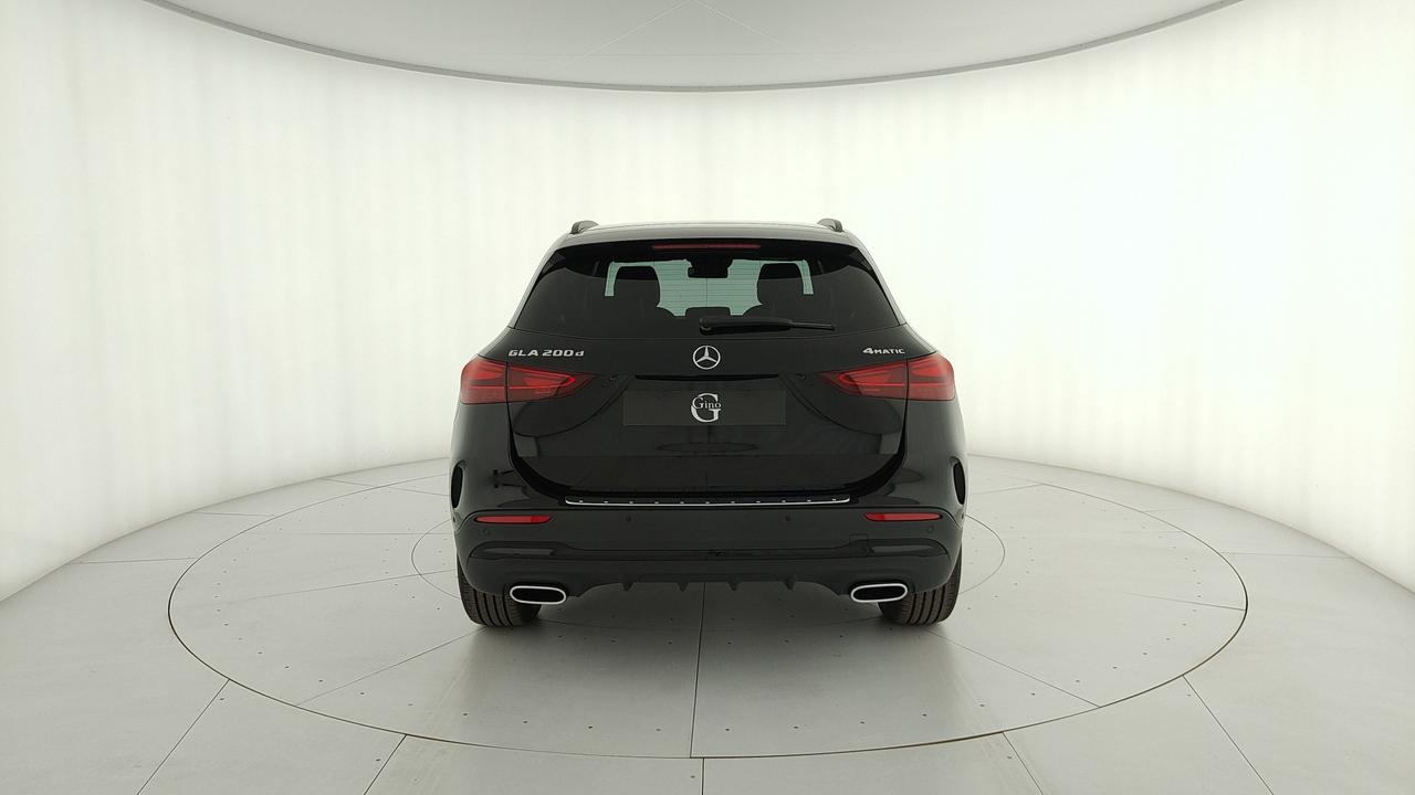 Mercedes-Benz GLA 200 d Automatic 4MATIC