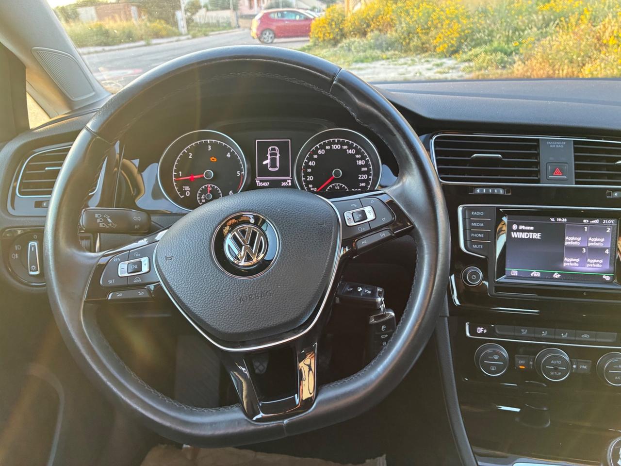 Volkswagen Golf 1.6 TDI 5p. Trendline BlueMotion Technology