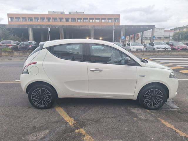 LANCIA Ypsilon 1.0 FireFly 70CV HYBRID ORO - KM ZERO ITALIANA