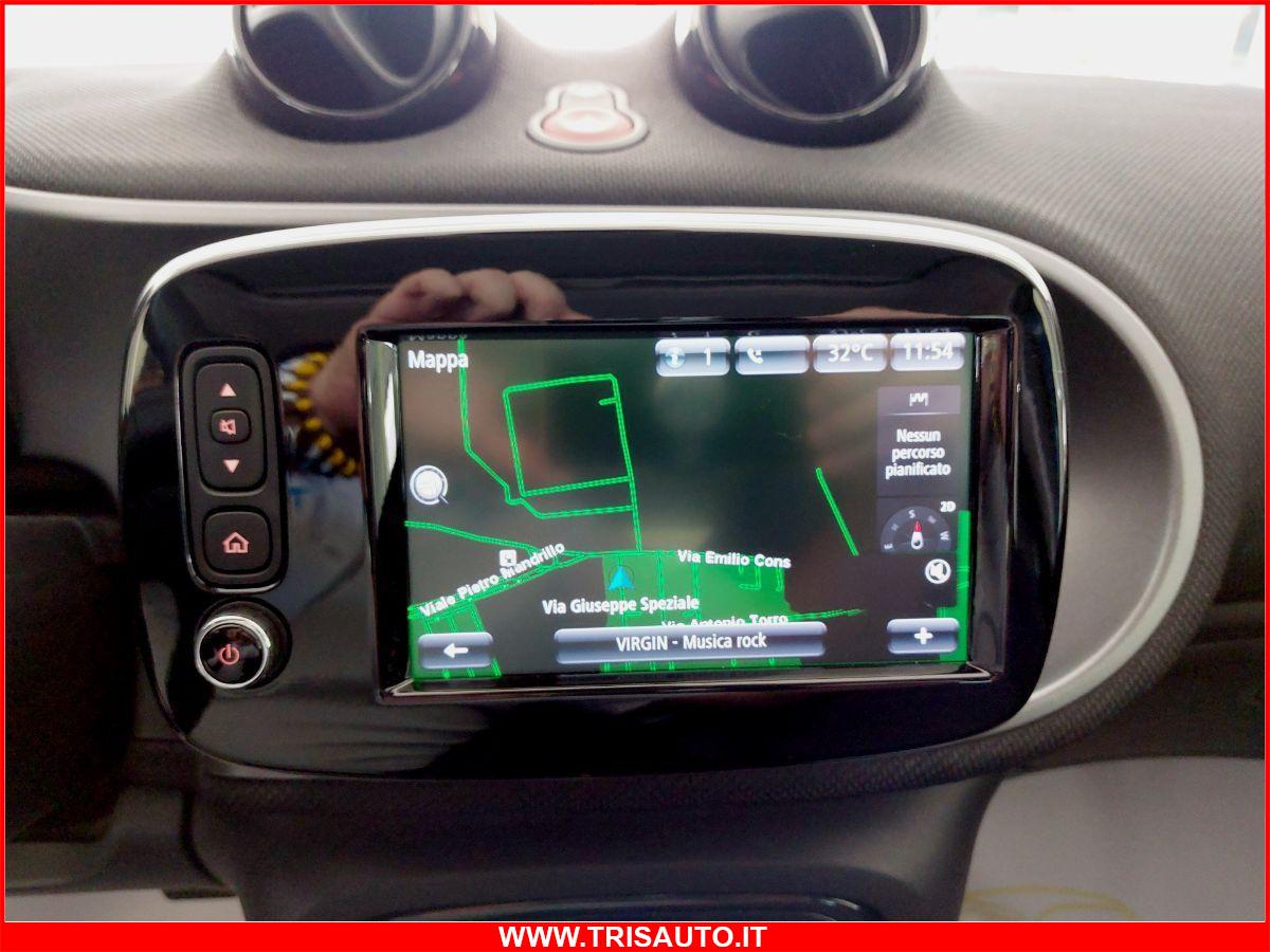 SMART Forfour 90 0.9 T Twinamic Passion NEOPATENTATI (DOPPIO TETTO PANORAMICO)
