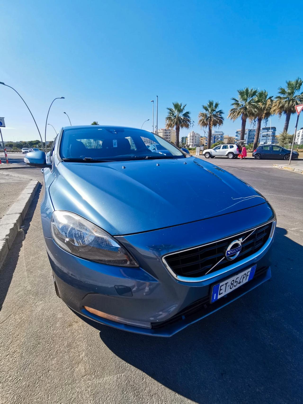 Volvo V40 D2 1.6 Summum 2014