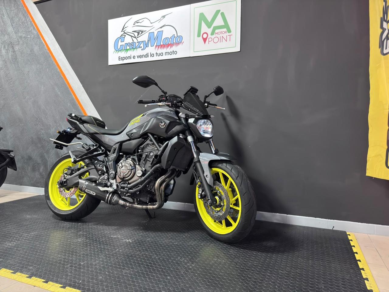Yamaha MT-07 NIGHT FLUO