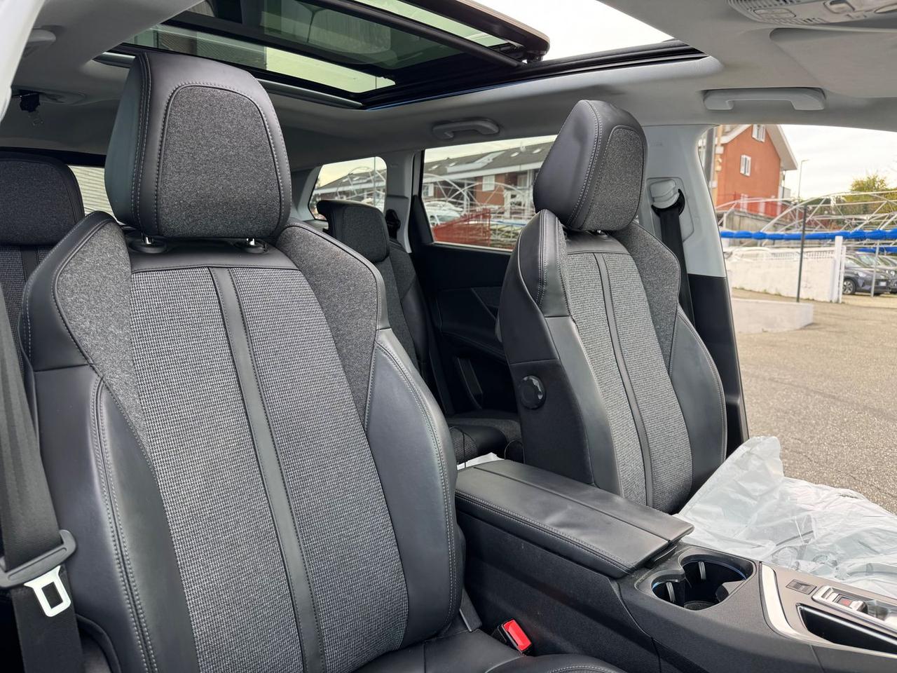 Peugeot 5008 1.5 Blue HDI 130 Allure 7 Posti #7721