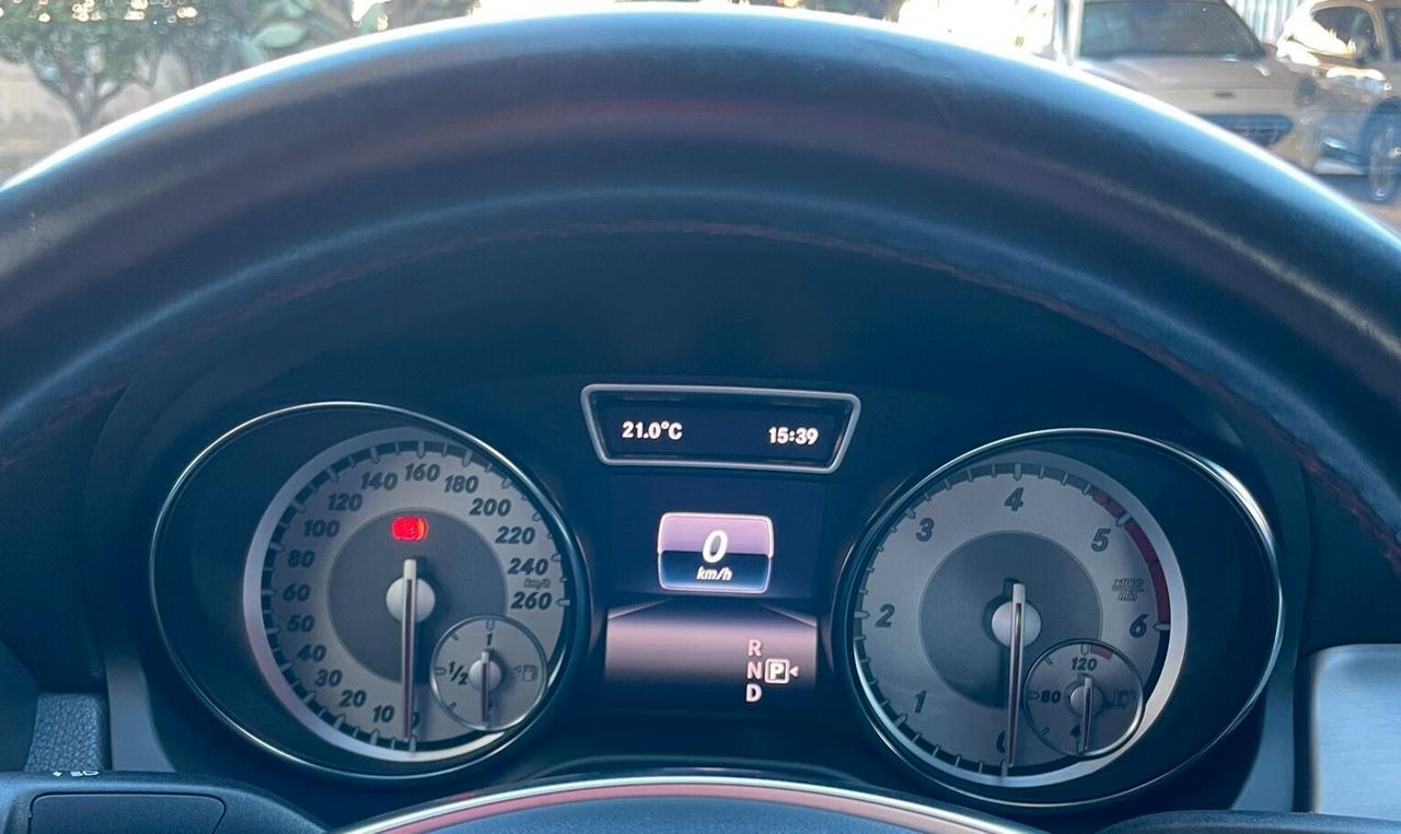 MERCEDES-BENZ CLA AMG Premium200D Dark Night