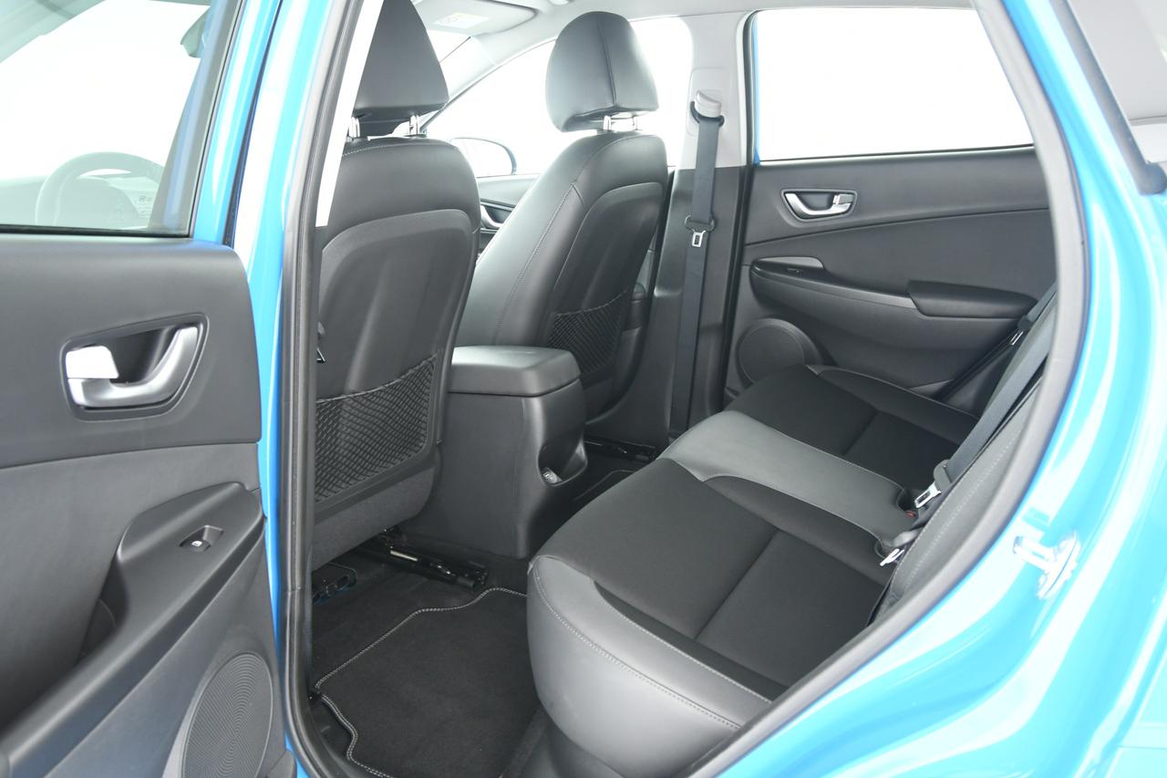 HYUNDAI Kona 64 kWh EV Xclass FULL LED+ACC+HEAD-UP+CAMERA+APP CONNECT