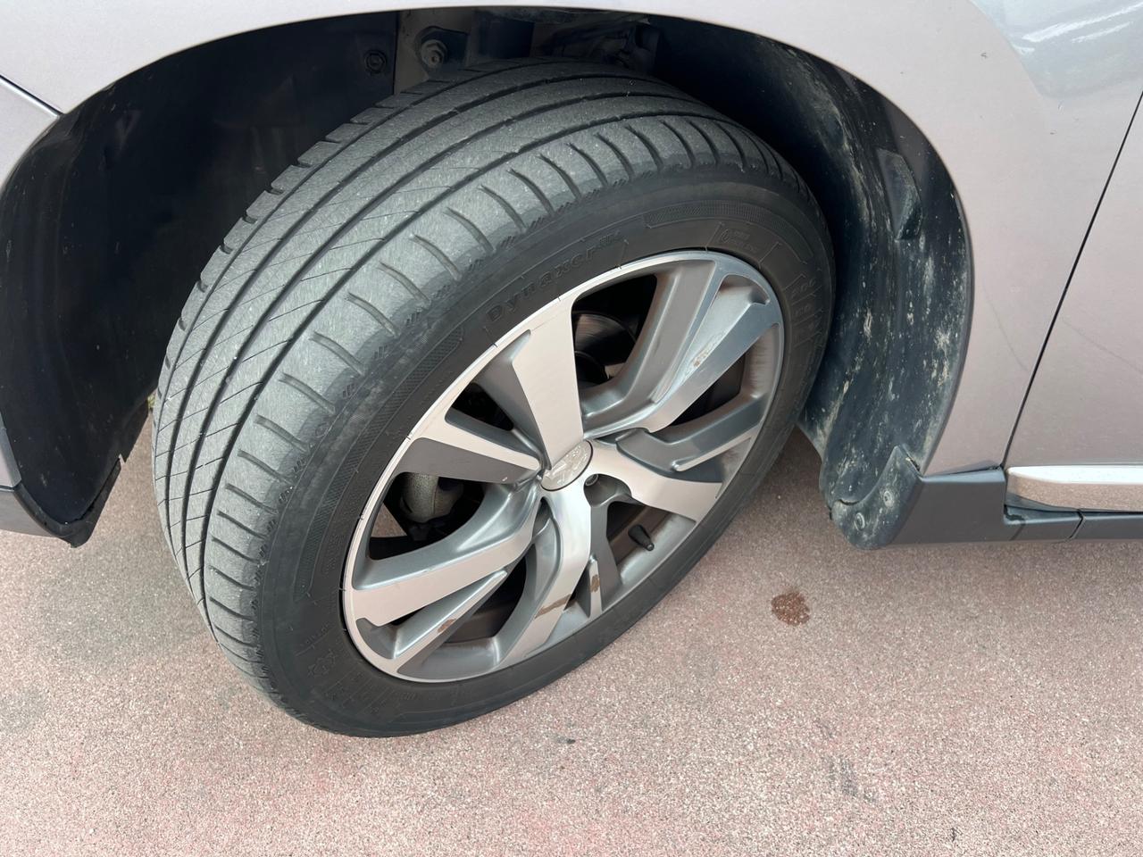 Peugeot 2008 1.6 e-HDi 92 CV Stop&Start Allure