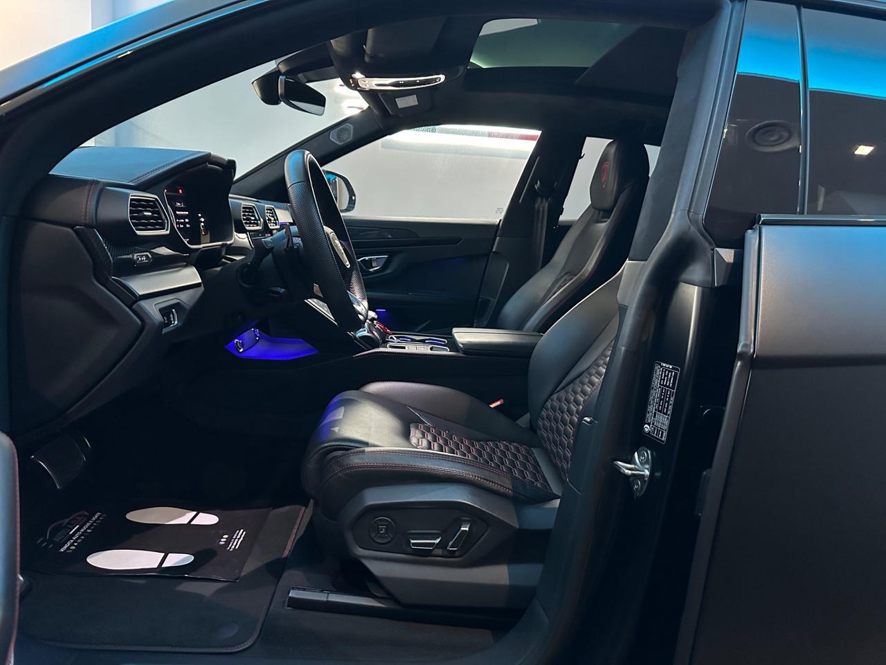 Lamborghini Urus 4.0 Graphite Capsule