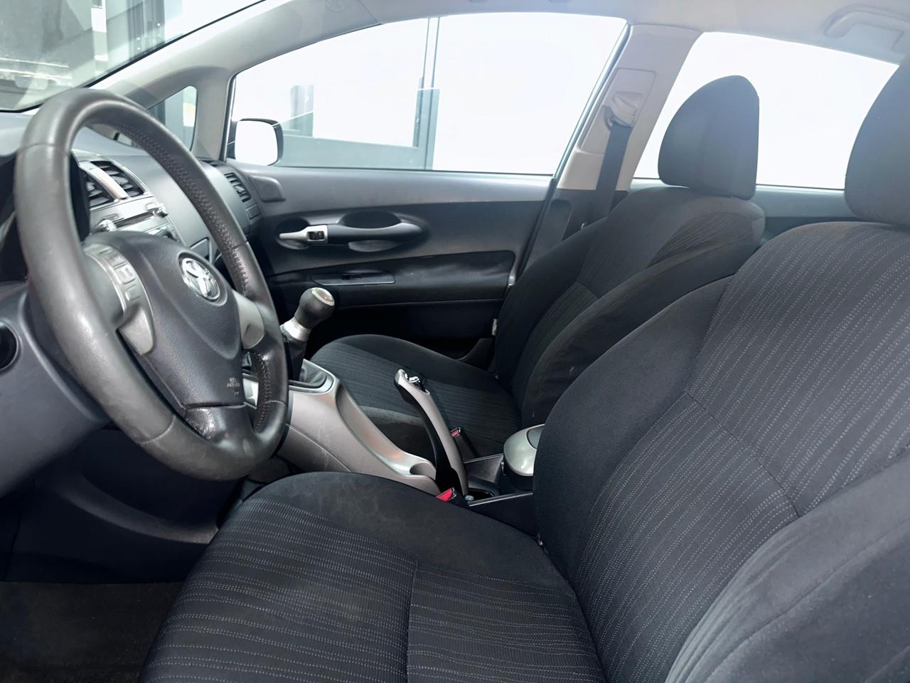 Toyota Auris 1.4 D-4D 5 porte Sol MY'08 2008