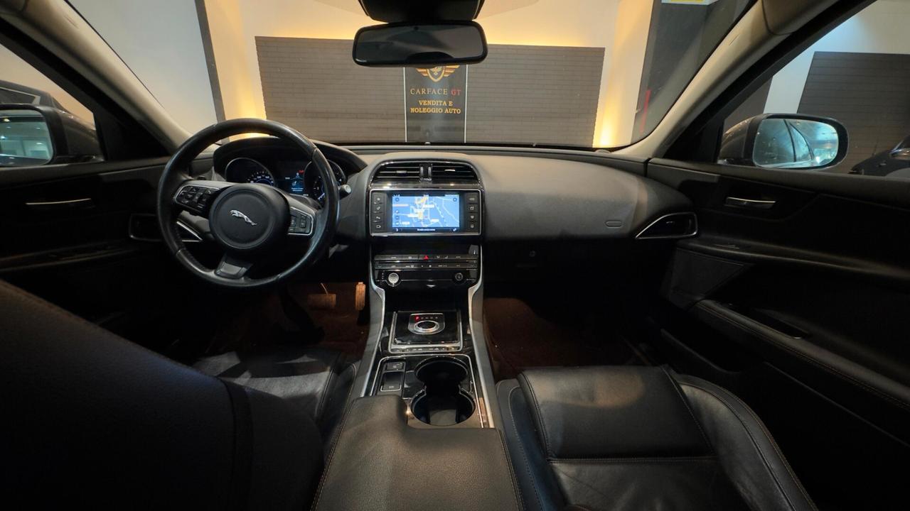 Jaguar XE 2.0 D Turbo 160CV Aut. Portfolio - 2017