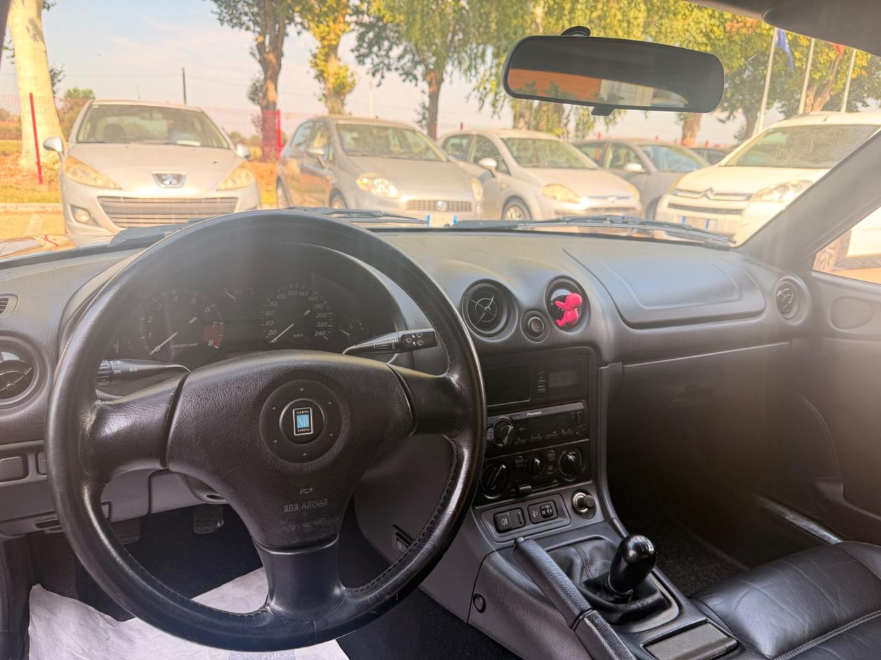 Mazda MX-5 1.6i 16V cat