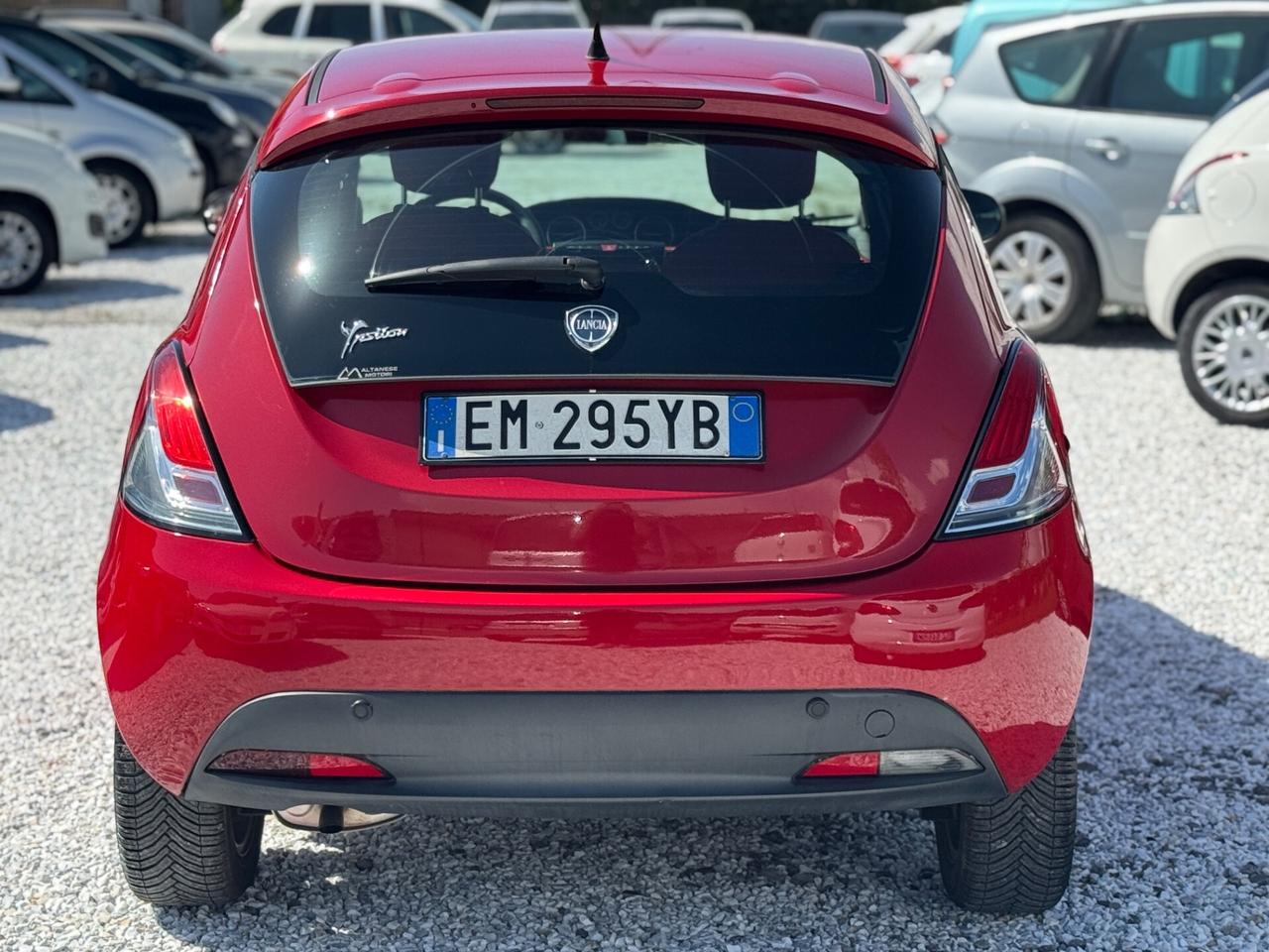 Lancia Ypsilon 1.2 69 CV Ok-Neopatentati