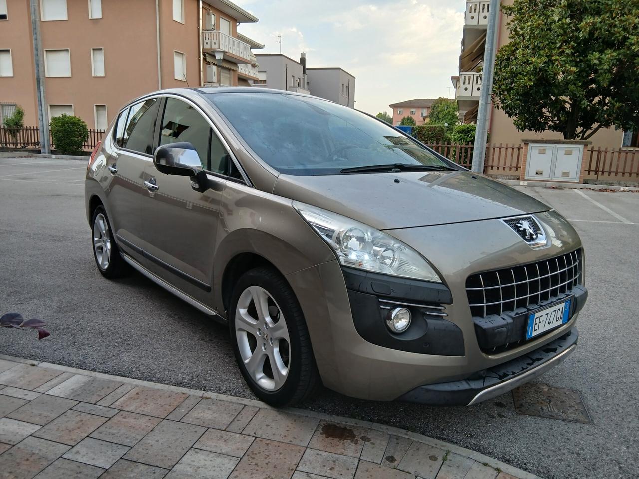 Peugeot 3008 1.6 HDi 112CV Allure Full Optional in pronta consegna