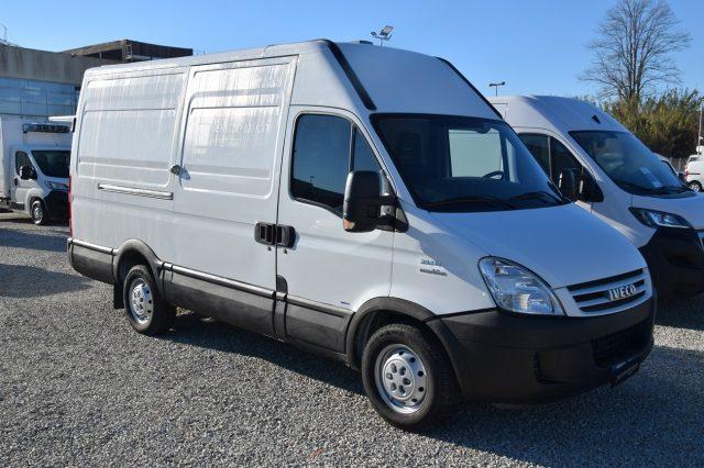 IVECO Daily 35S10 2.3 L2H2 Allestito