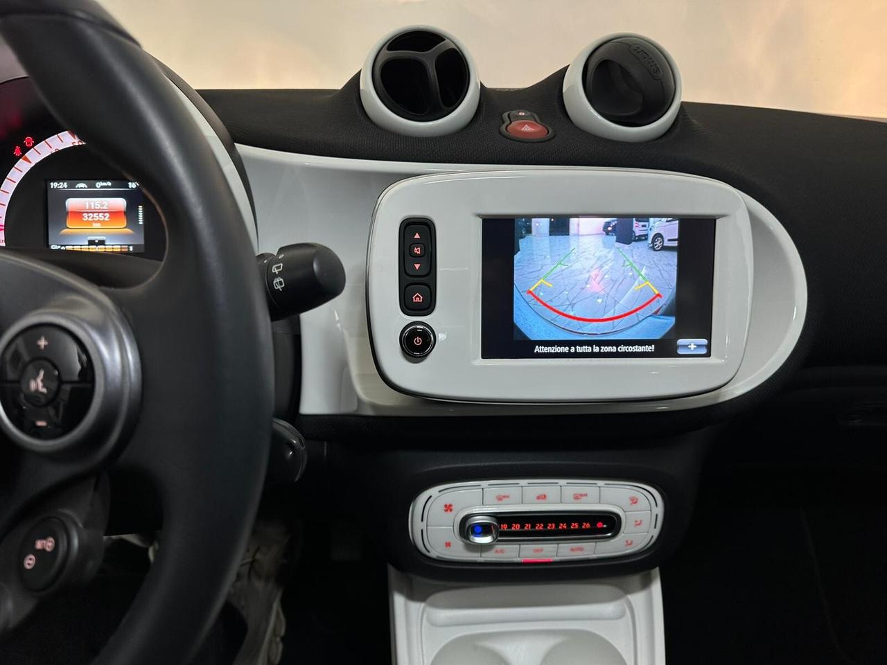 SMART FORFOUR PRIME NAVIGATORE/PELLE/TELECAMERA