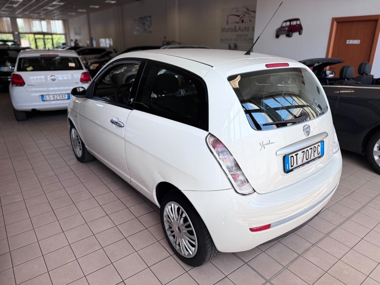 Lancia Ypsilon 1.2 Argento