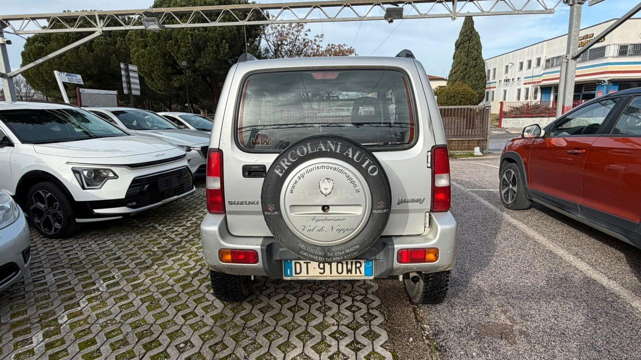 Suzuki Jimny 1.5 DDiS cat 4WD JLX Autocarro