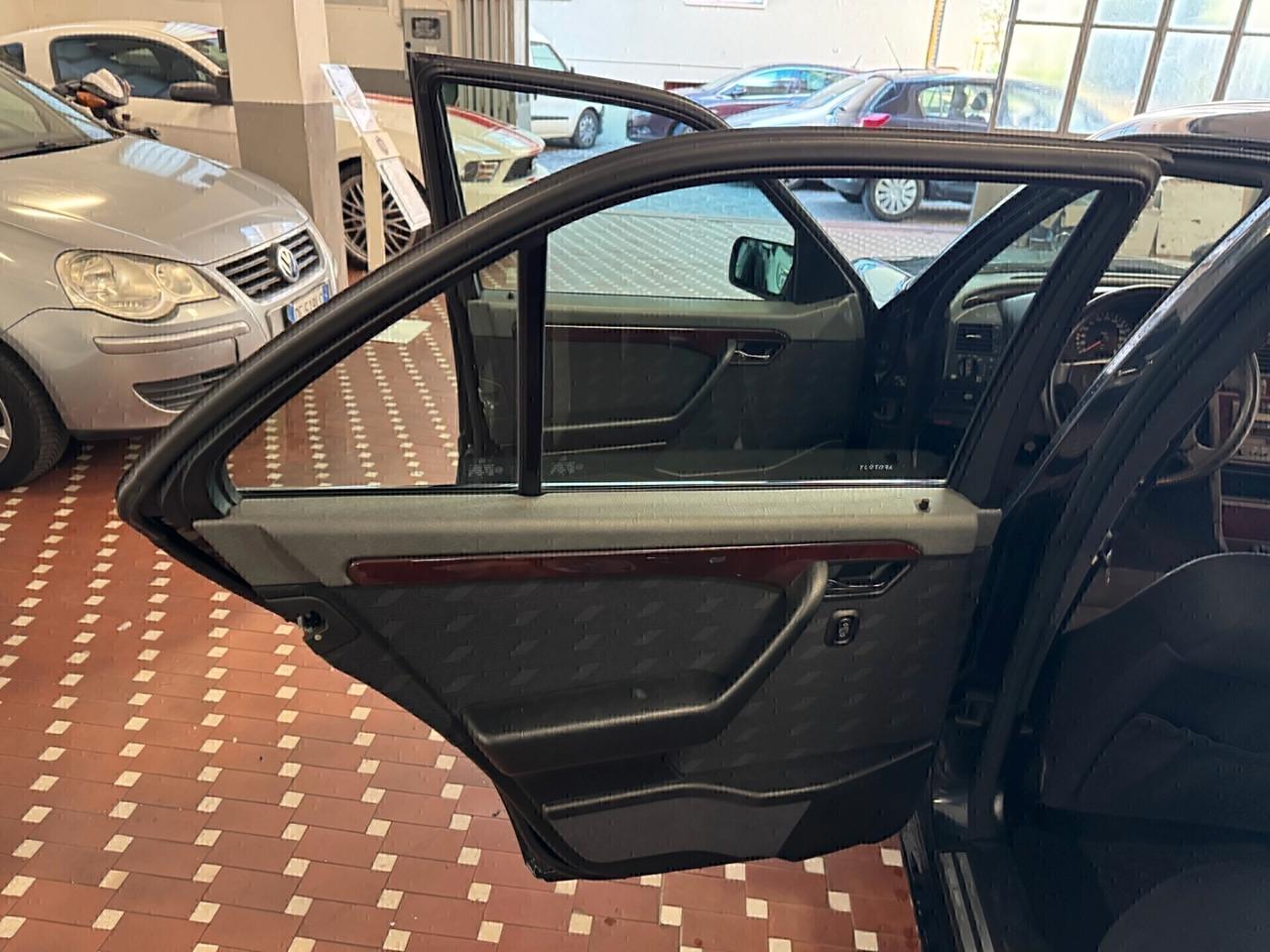 Mercedes-benz C 180 cat Classic - UNICO PROPRIETARIO