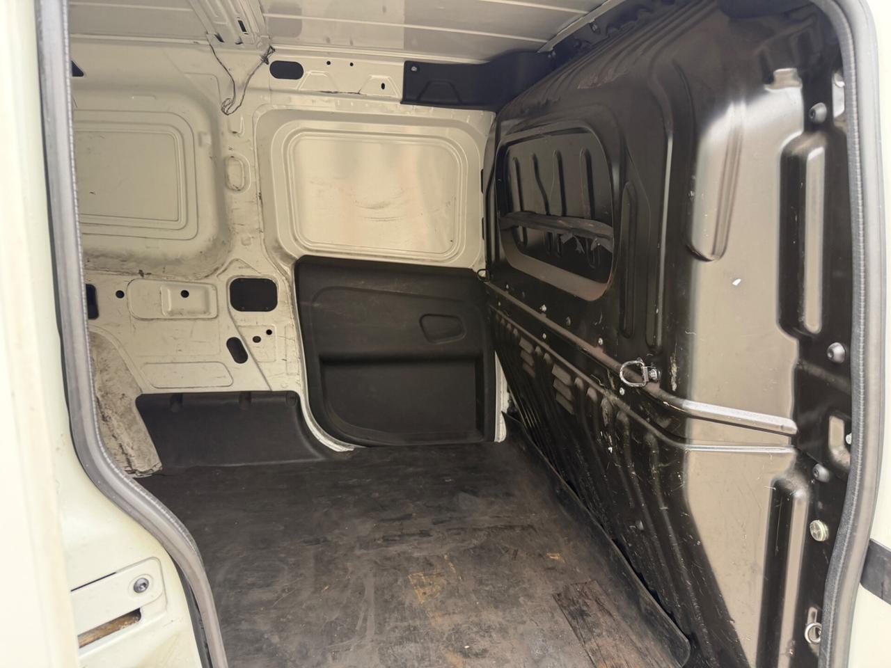 Fiat Doblò 2017 1.6 MJT 105CVnCargo Maxi XL euro6b