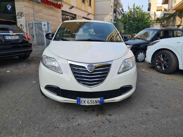 LANCIA Ypsilon 0.9 TwinAir 85 CV 5 porte Gold