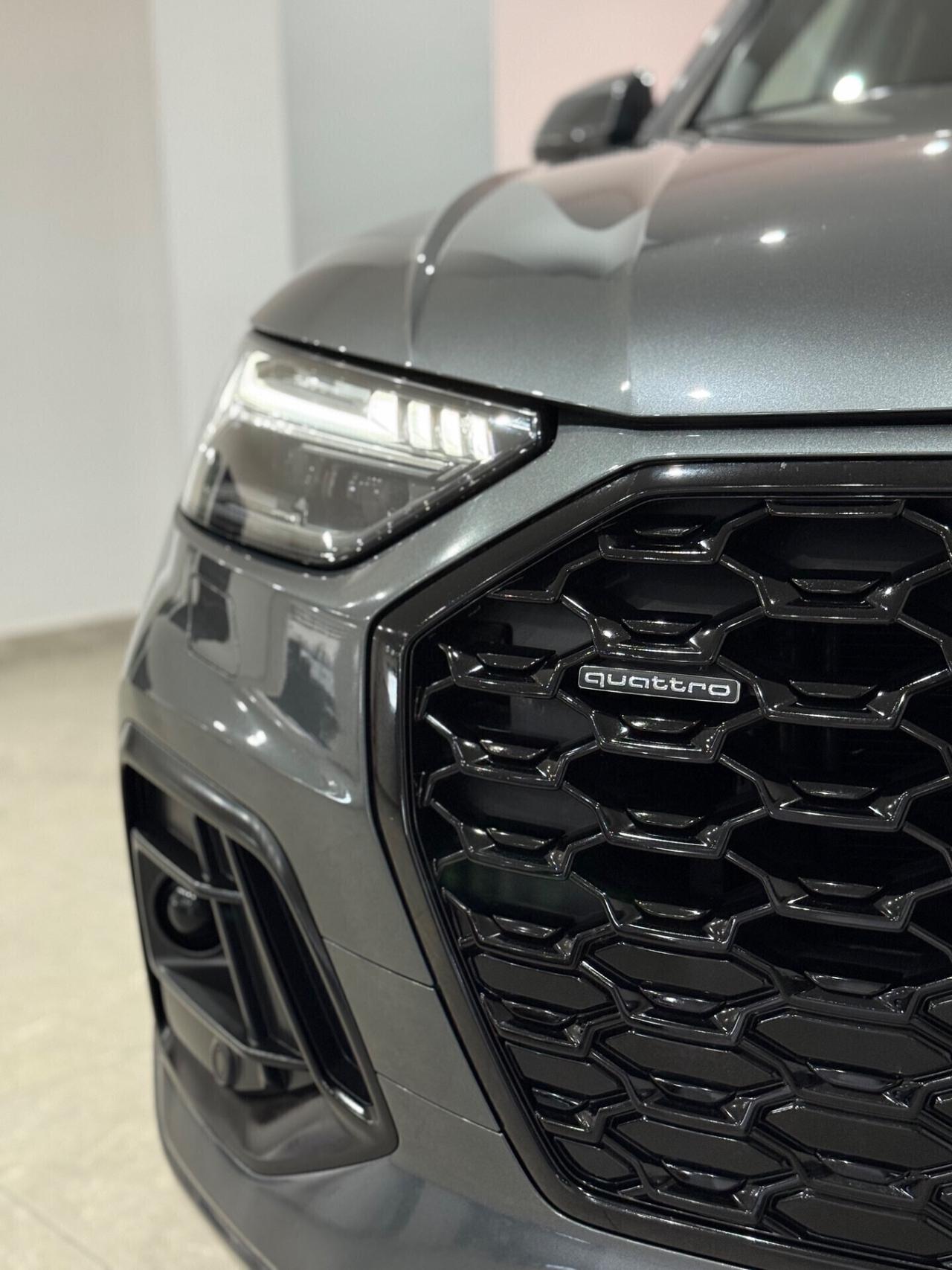 Audi Q5 40 TDI 204 CV quattro S tronic Identity Black