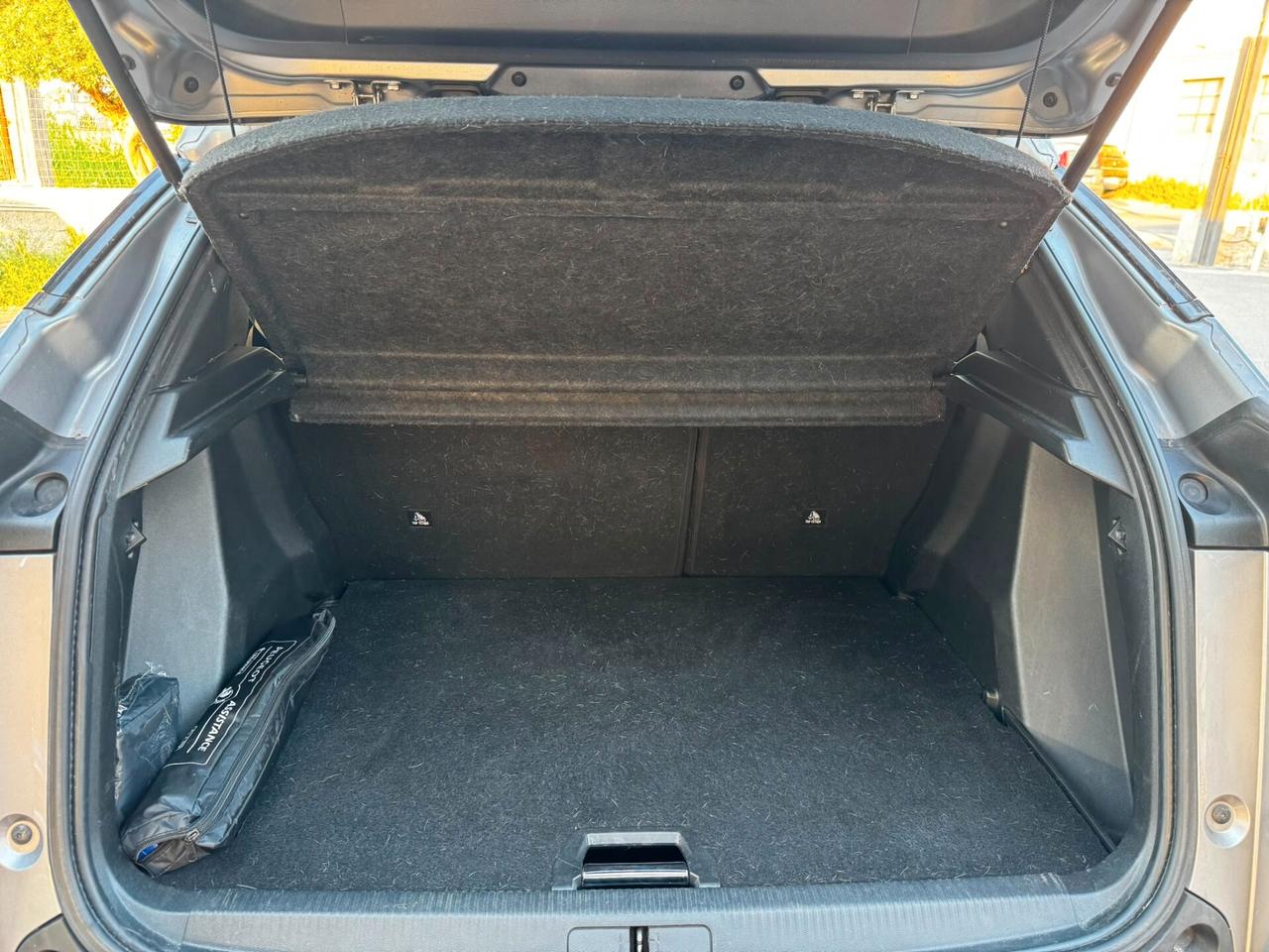 Peugeot 2008 BlueHDi 110 S&S Allure Pack