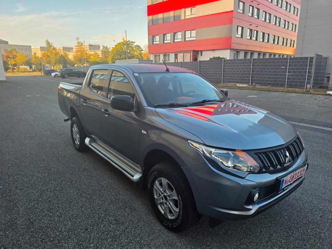 Mitsubishi L200 DC CLIMA CERCHI E GANCIO