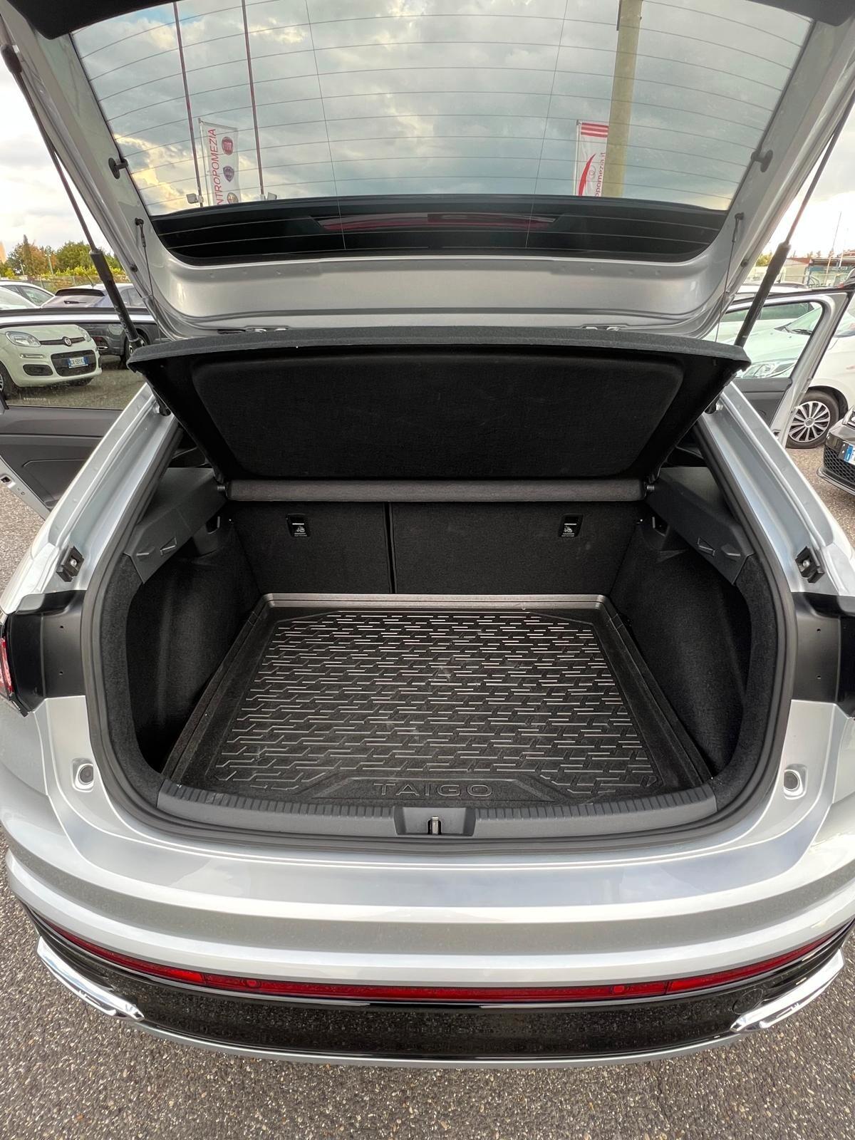 Volkswagen Taigo 1.0 TSI 115 CV DSG R-Line Plus