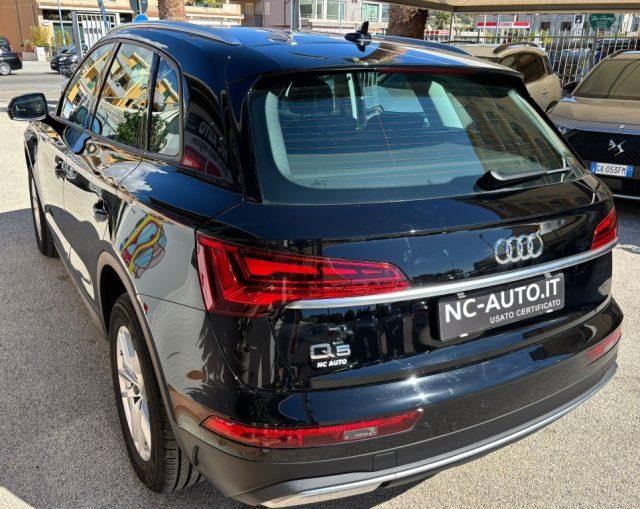 AUDI Q5 2.0 tdi mhev 12V Business quattro s-tronic