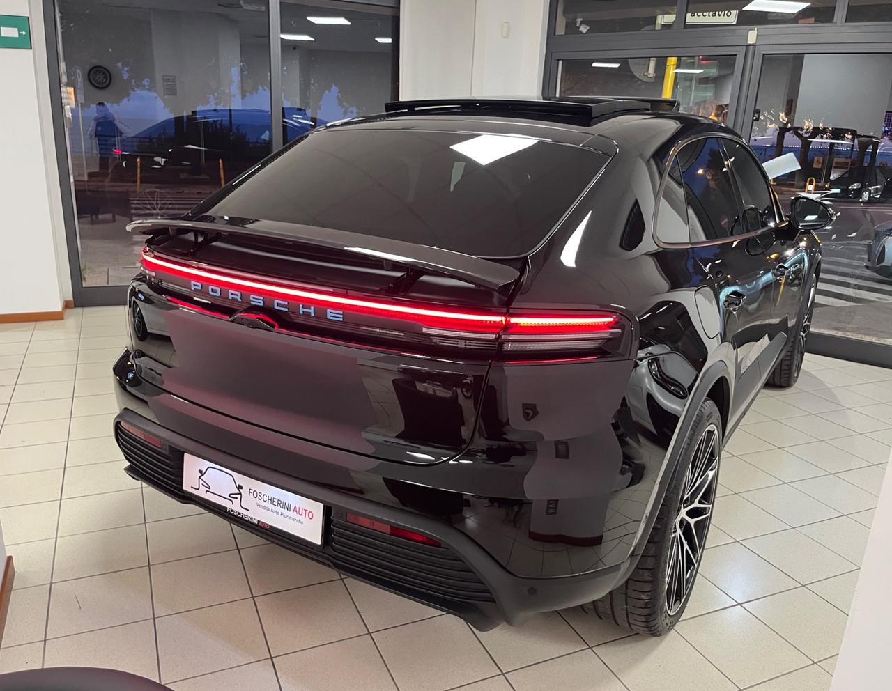 Porsche Macan EV 10000km 2025’