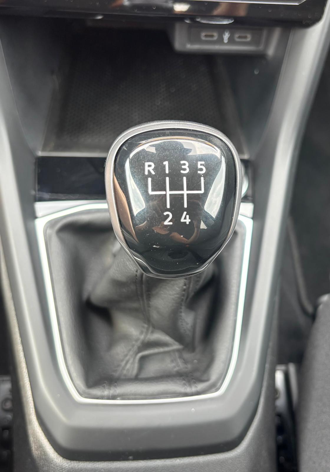 Volkswagen T-Cross 2022 1.0 95 CV 27700 KM