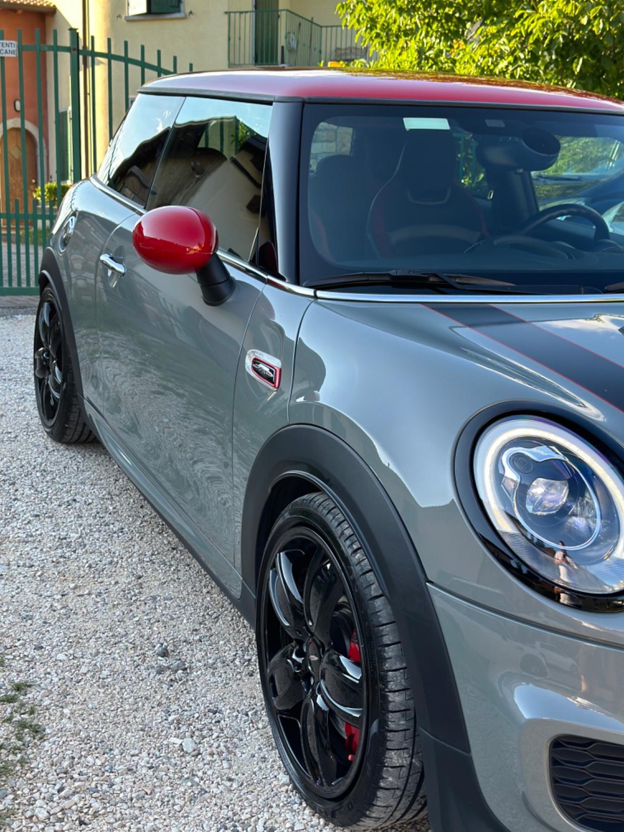 Mini COOPER JCW 233CV FULLOPT KMCERT UNICOPR