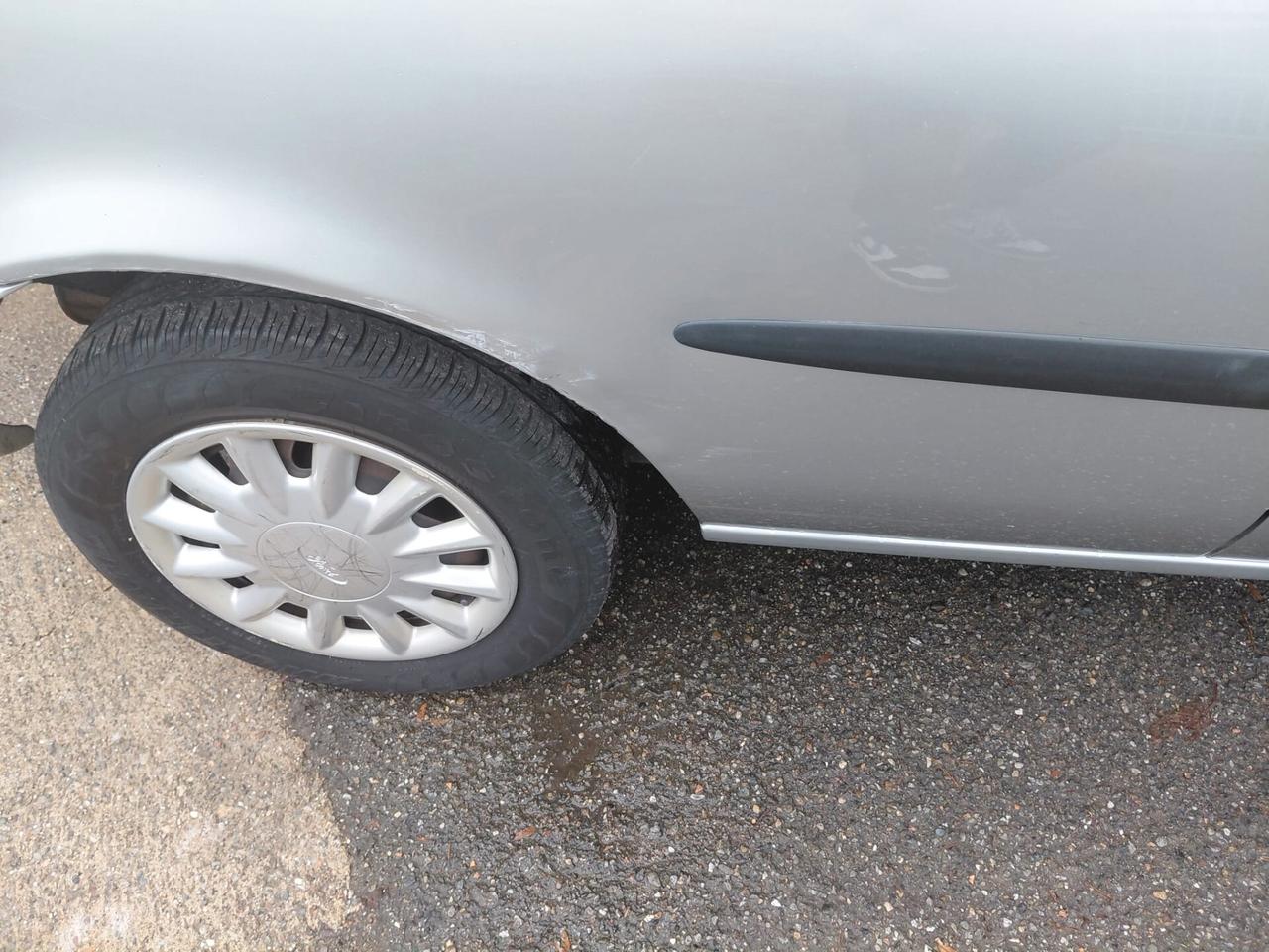 Ford Fiesta 1.3i Benzina UNICO PROPRIETARIO