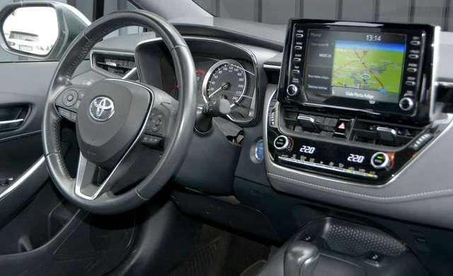 Toyota Corolla Touring Sports 1.8h Business Tech cvt