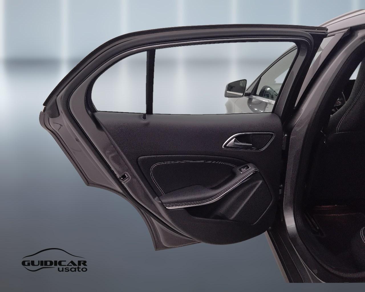 Mercedes-Benz GLA-X156 2017 - GLA 200 Sport auto