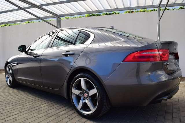 Jaguar XE 2.0 D 180 cv Automatica Prestige