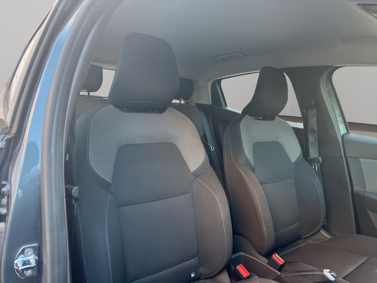 Renault Clio TCe 100 CV 5 porte Business