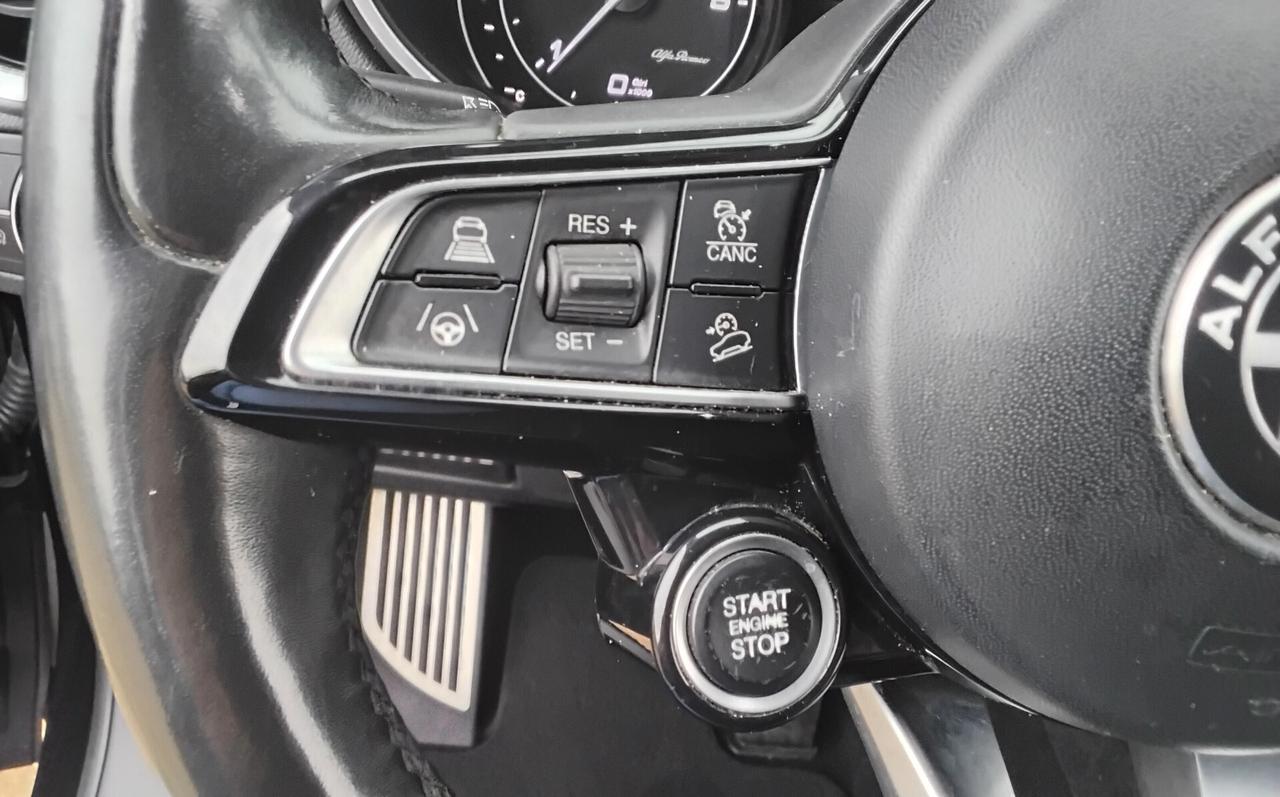Alfa Romeo Stelvio 2.2 Turbodiesel 190 CV AT8 RWD Executive