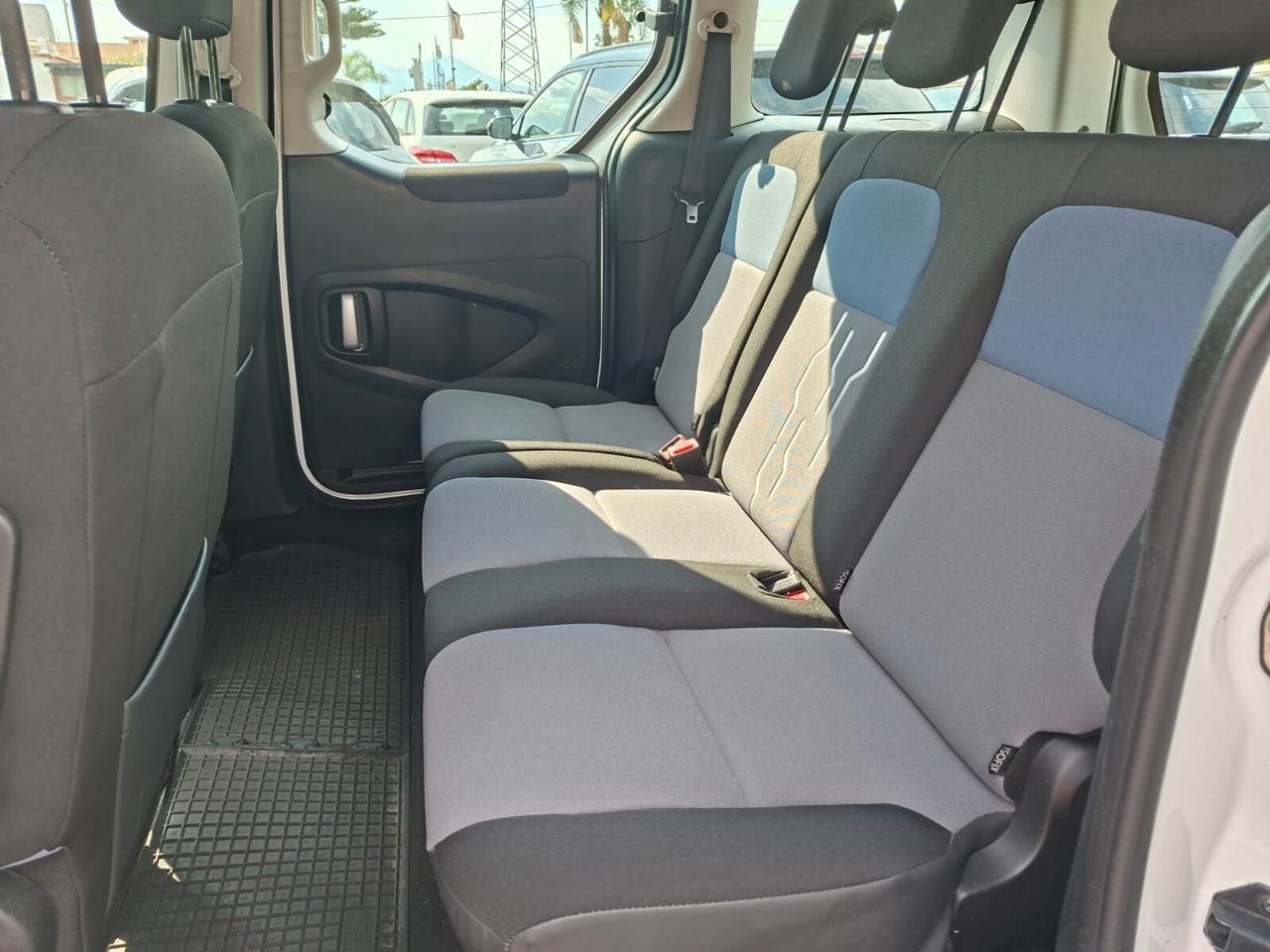 Peugeot Partner Tepee Mix BlueHDi 120 S&S Active